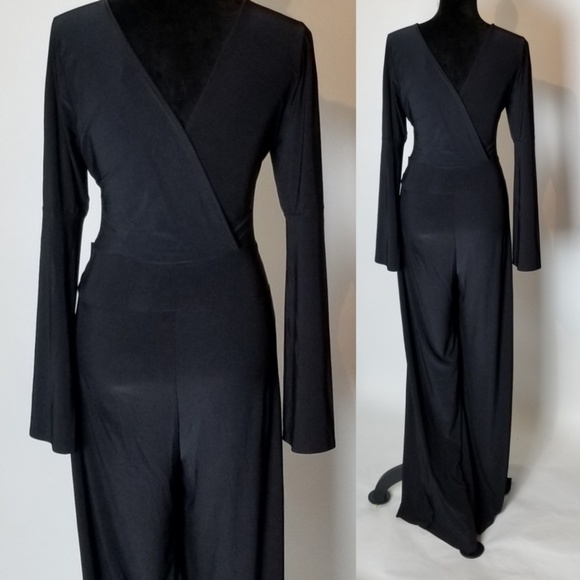 ❤️Peek-A-Boo  Jumpsuit V-Neck - Picture 4 of 6